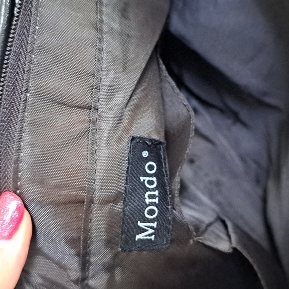 Mondo Giraffe Print Shoulder Bag. - Picture 12 of 13